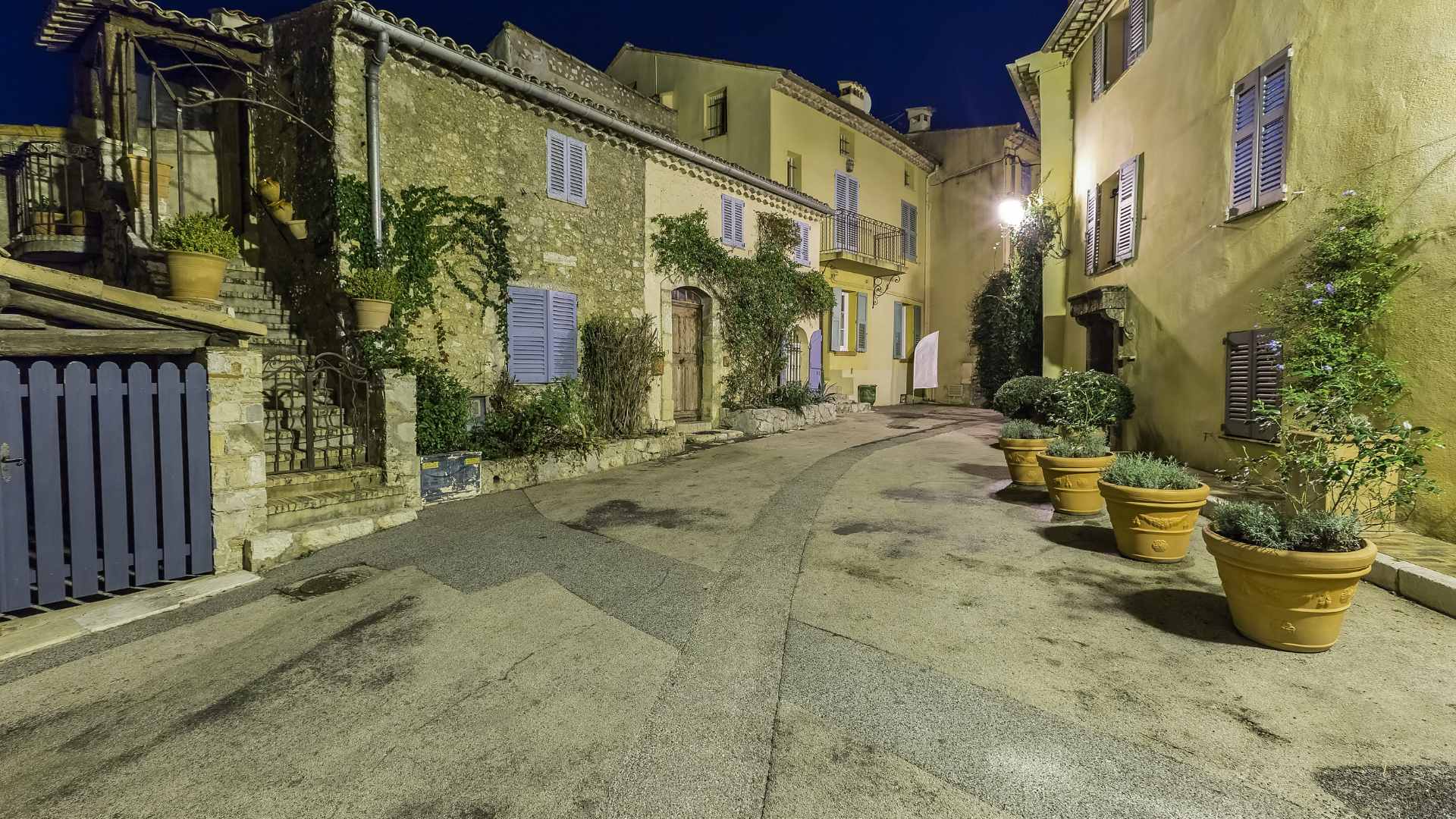 Mougins