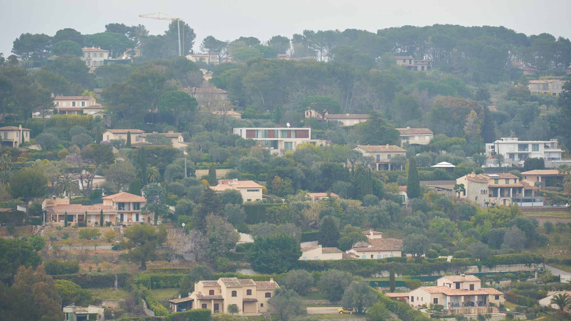 mougins